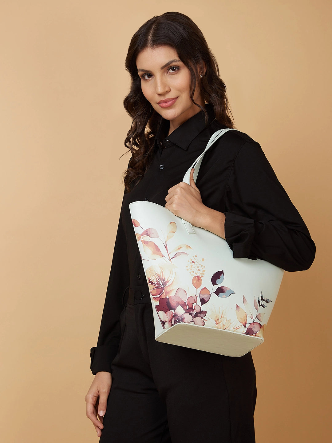 Caprese Alaya Large Green Satchel Bag - Image 3