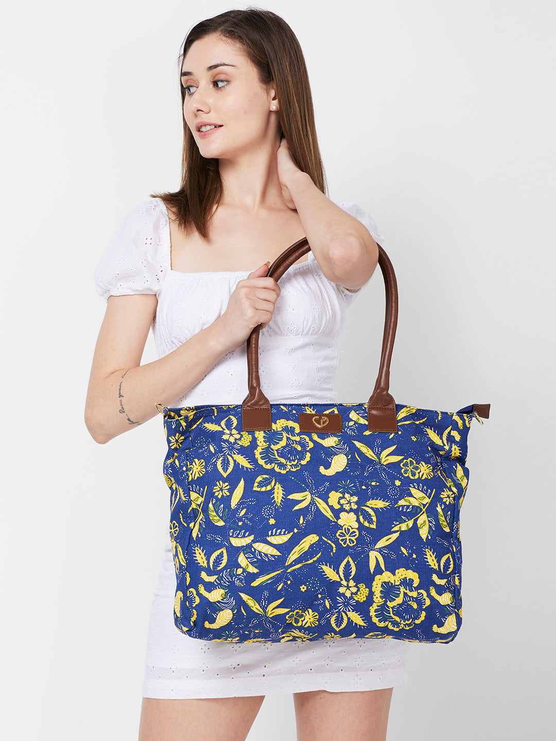 Caprese Hazel Large Blue Tote Bag - Image 3
