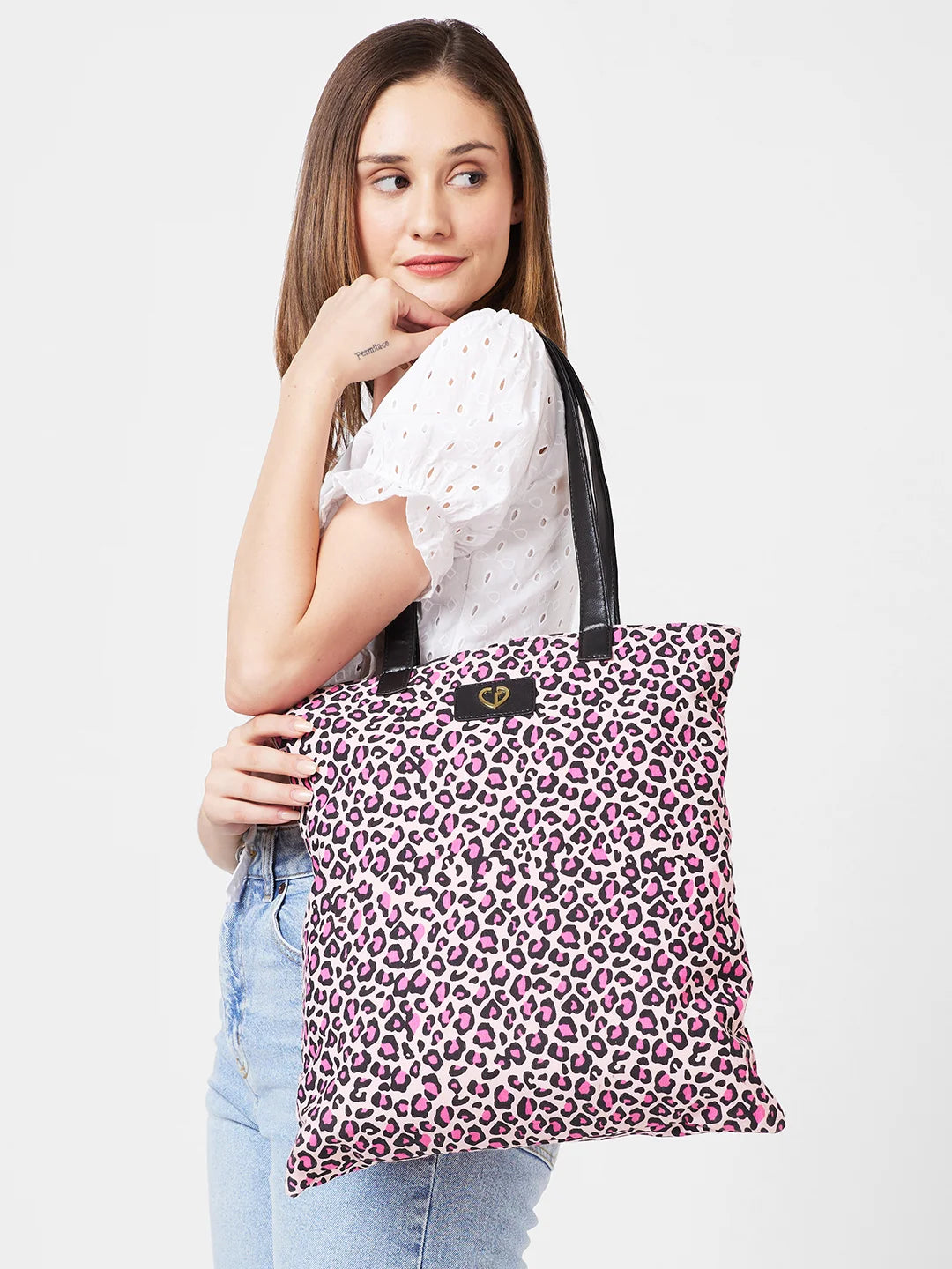 Caprese Karel Medium Fuschia Tote Bag - Image 2