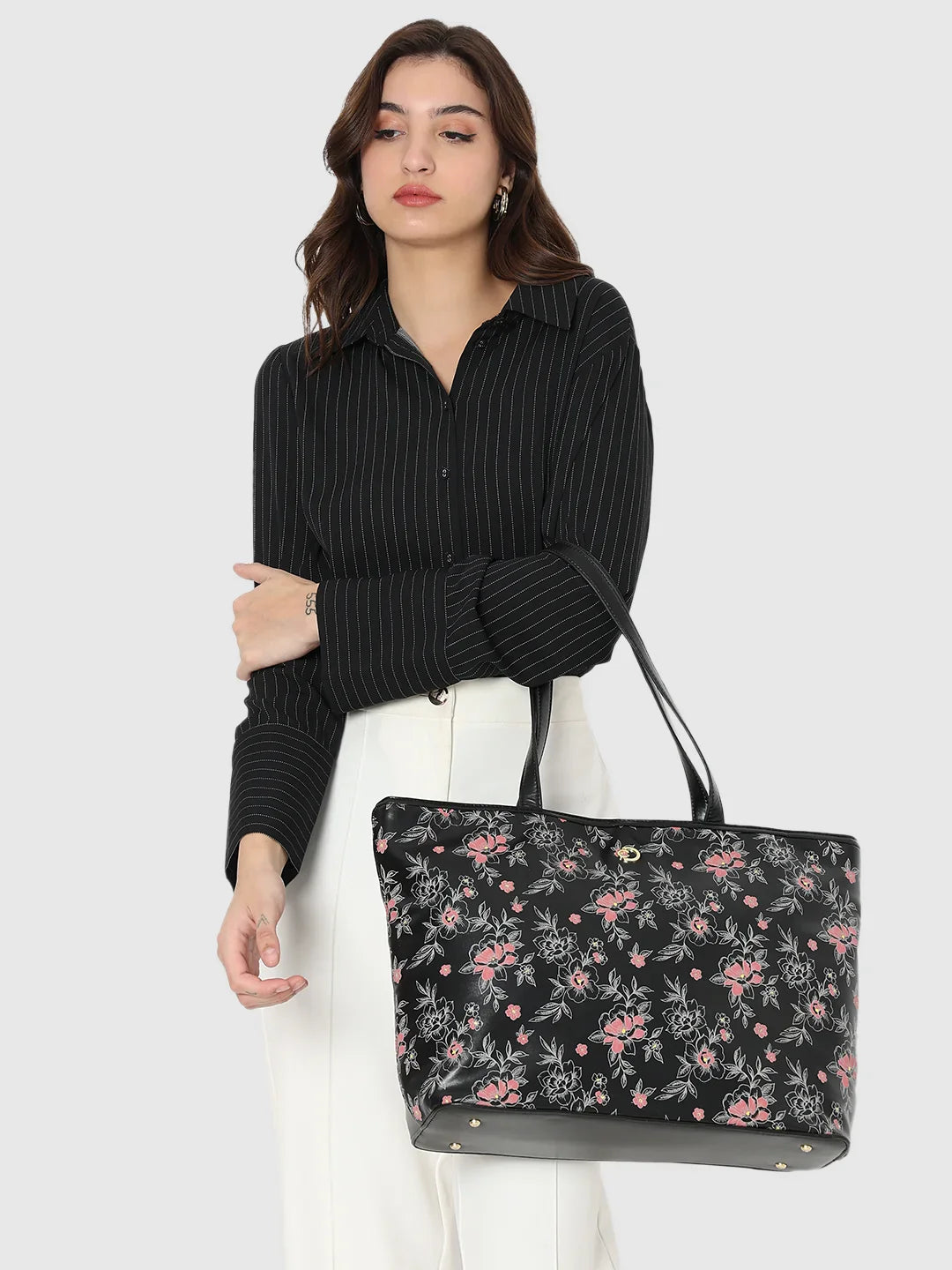 Caprese Snow Printed Large Black Laptop Tote Bag - Image 3
