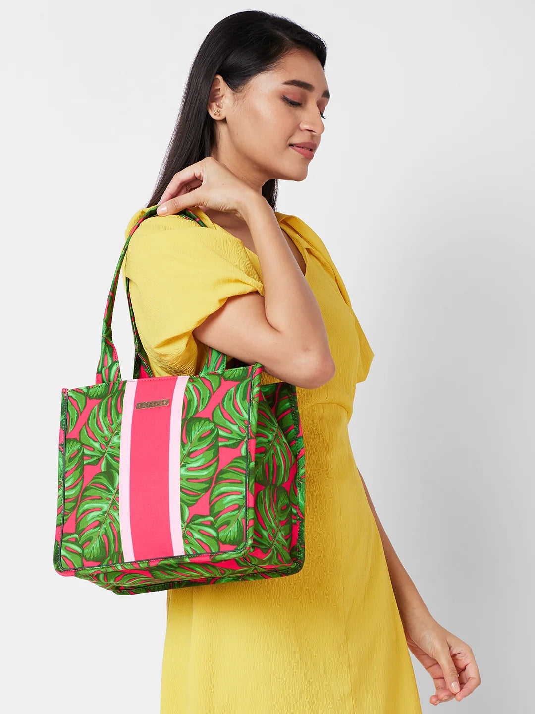 Caprese Tulip Large Green Tote Bag - Image 4