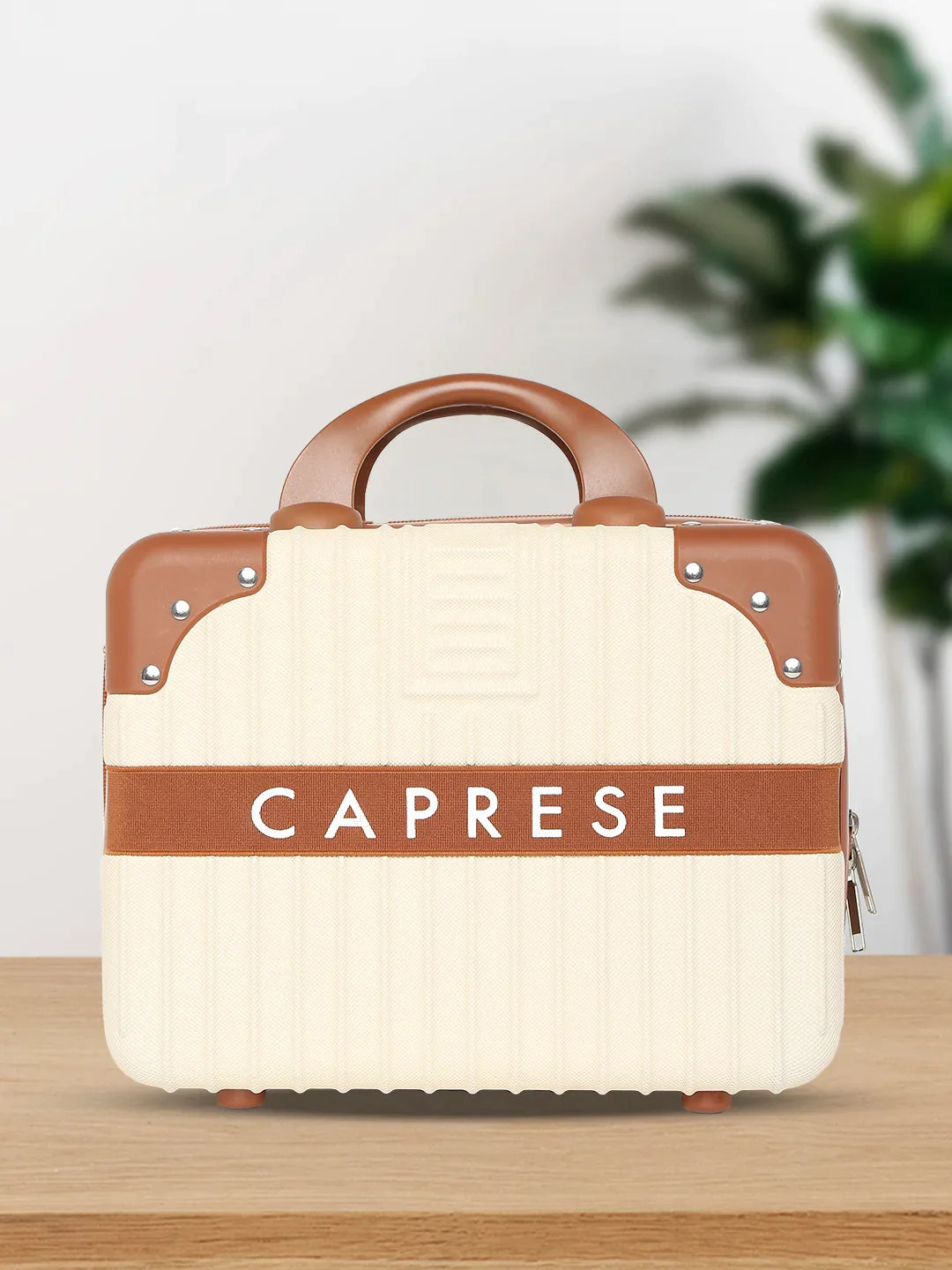 Caprese Callen Medium Brown Vanity Case - Image 4